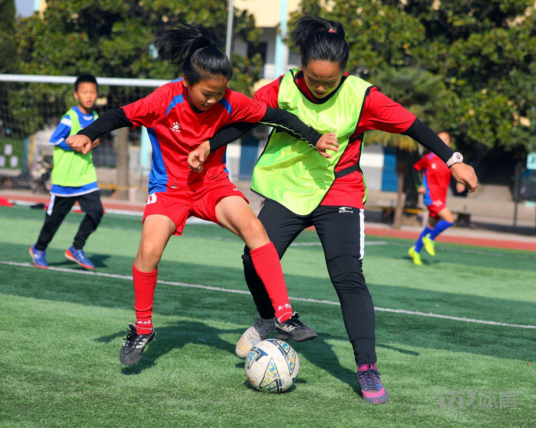 关于胜利无限：女足队员全力拼搏，团结合作共铸辉煌的信息
