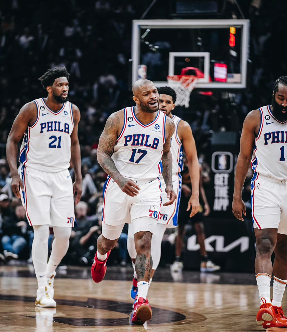 关于禅师携黄蜂主场胜76人的信息 关于禅师携黄蜂主场胜76人的信息