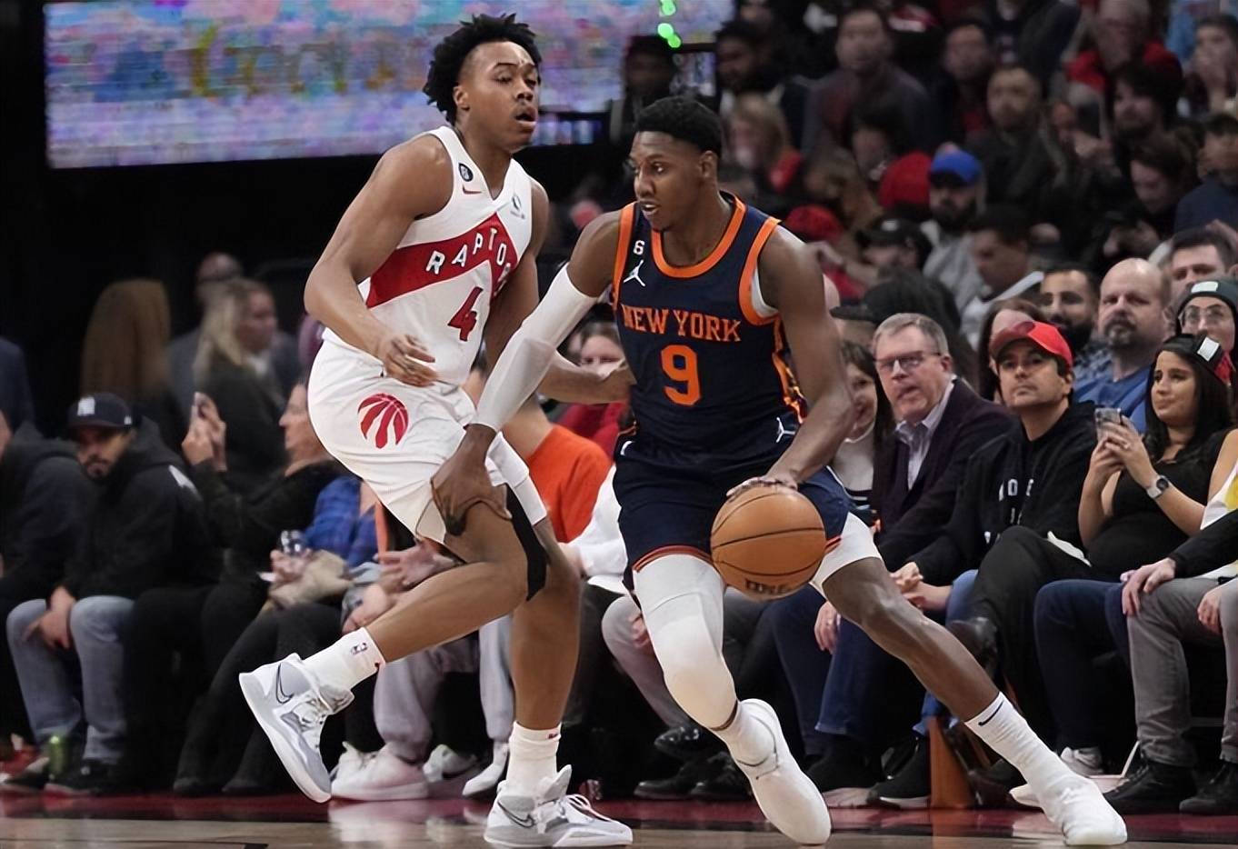 尼克斯击败步行者,巴雷特22分 尼克斯击败步行者,巴雷特22分