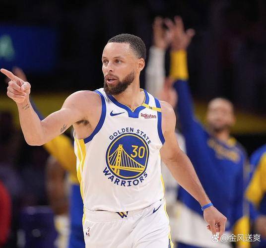 包含勇士惊险胜灰狼，库里绝杀火力全开的词条