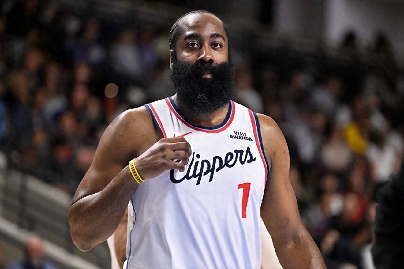 火箭客场击败尼克斯，哈登火力全开