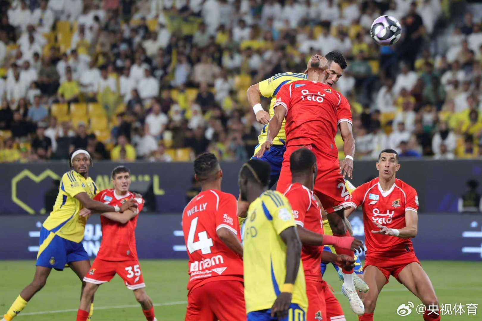 梅斯塔利亚队员斩获进球，助球队取得胜利