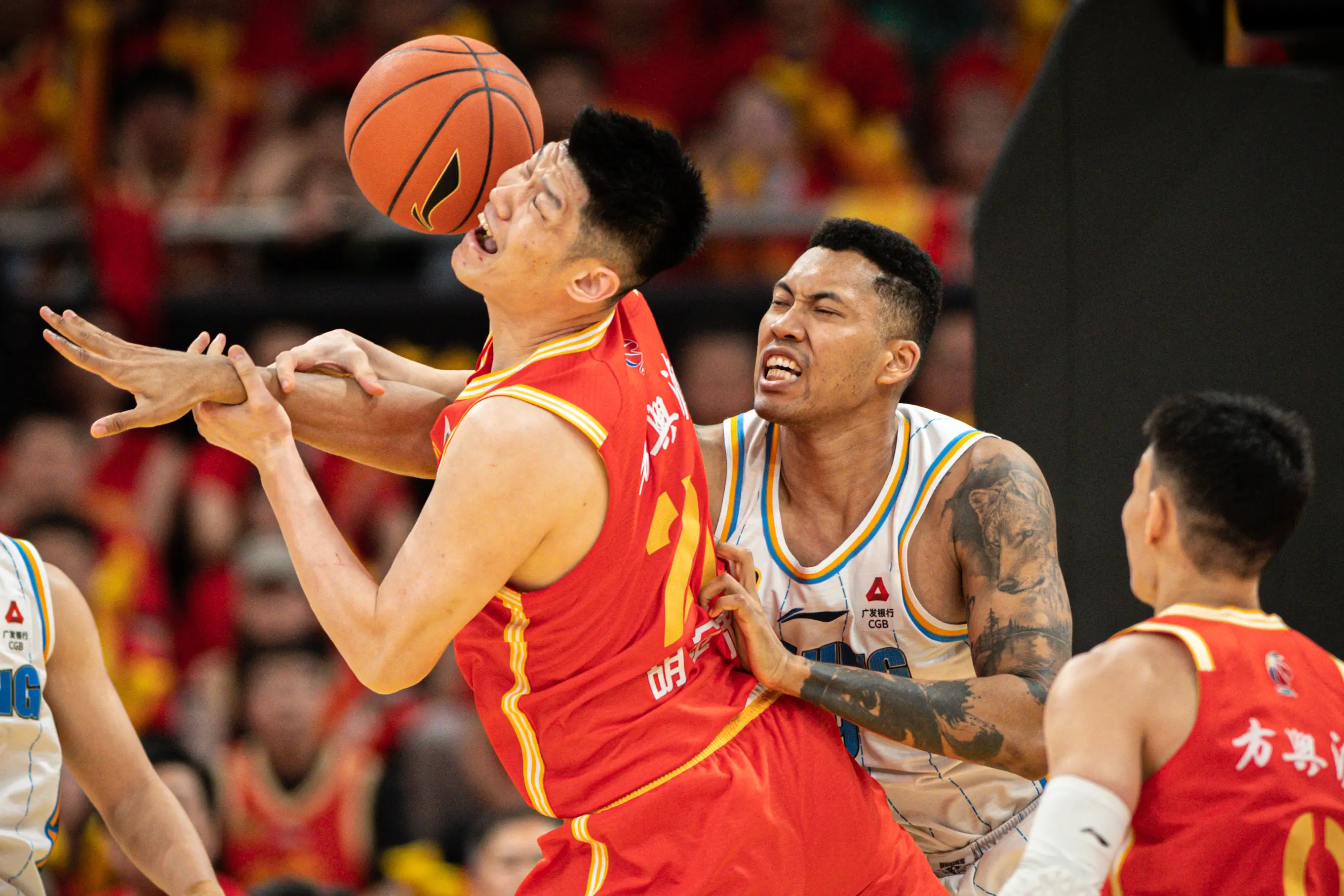 关于进攻火力强劲，助球队成功晋级的信息