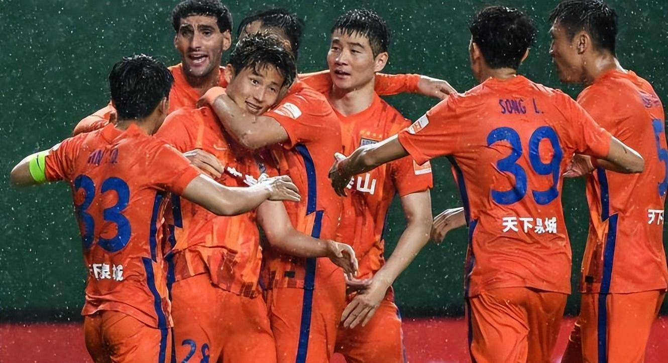 鲁能客场挑战重庆斯威，争夺战胜机会的简单介绍